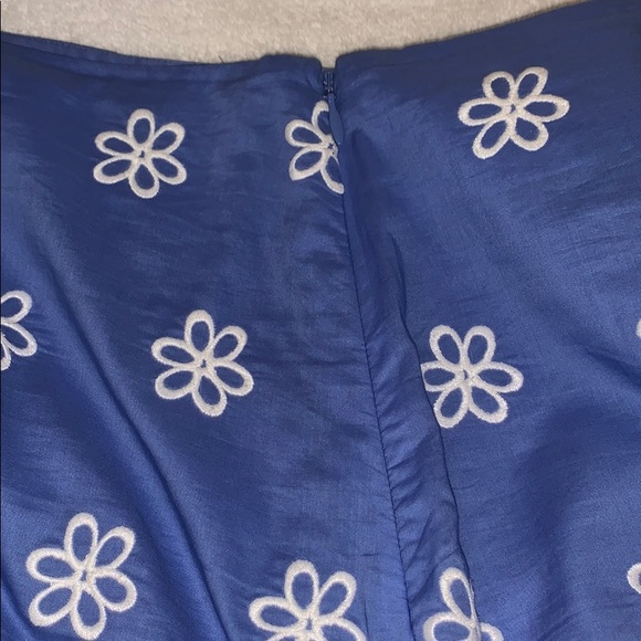 Vineyard Vines Skirt - Picture 3 of 4